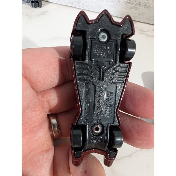 HOT WHEELS BATMOBILES LOT OF 6 LOOSE NEAR MINT - Picture 13 of 15